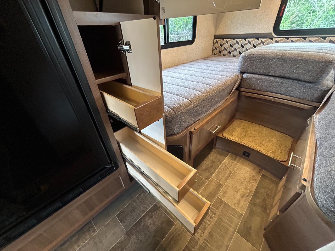 Winnebago View  2019