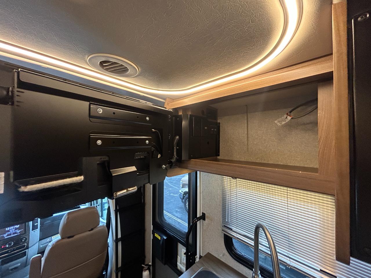 Winnebago View  2019