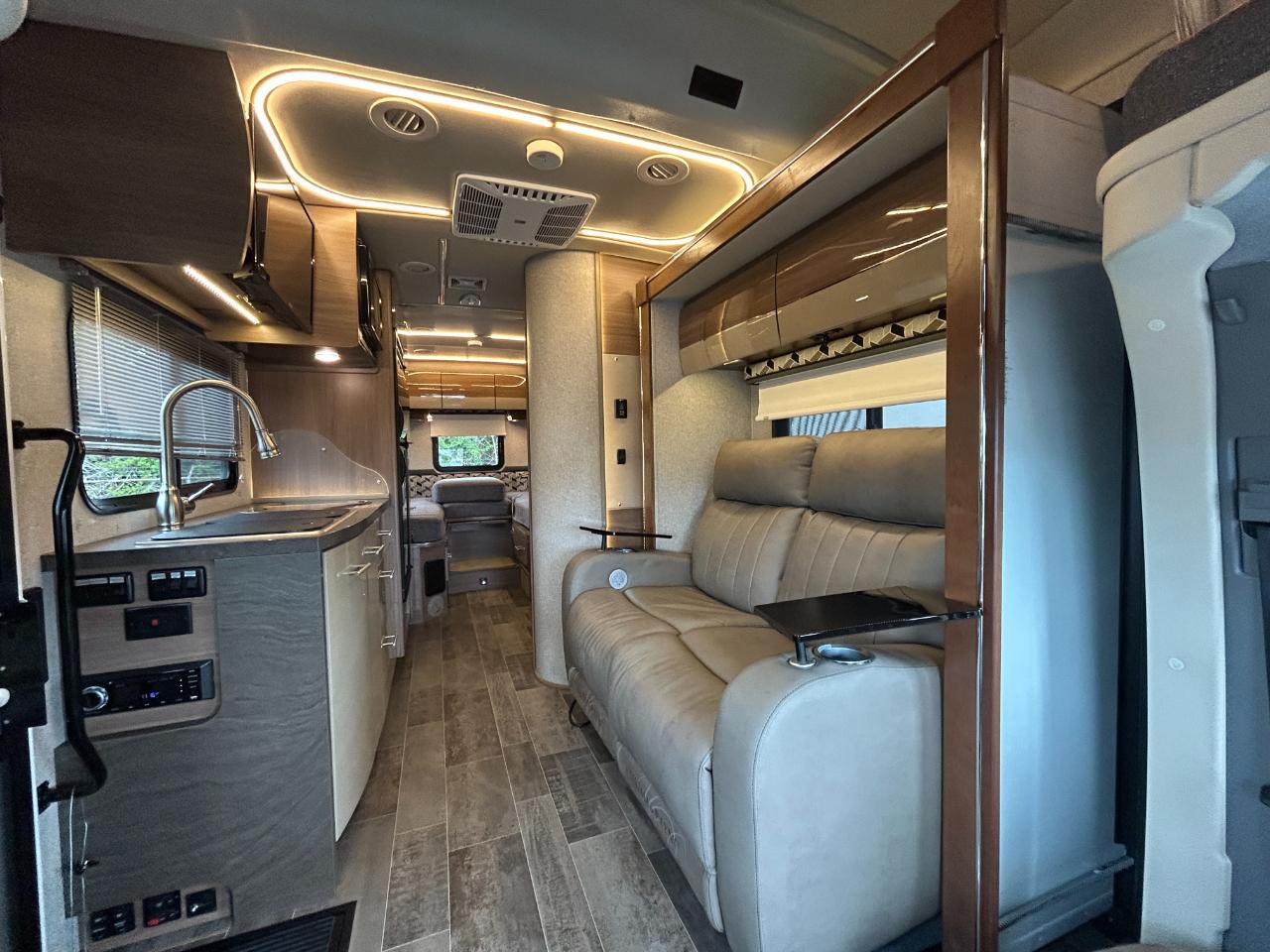 Winnebago View  2019