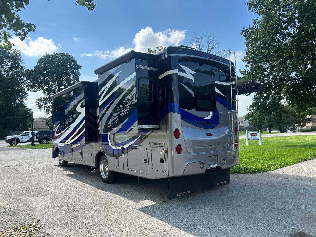 Jayco Precept  2017