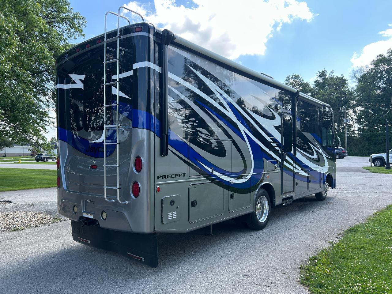 Jayco Precept  2017