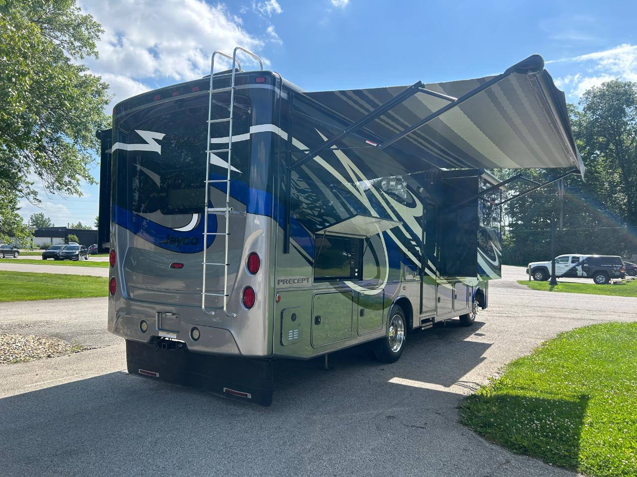 Jayco Precept  2017