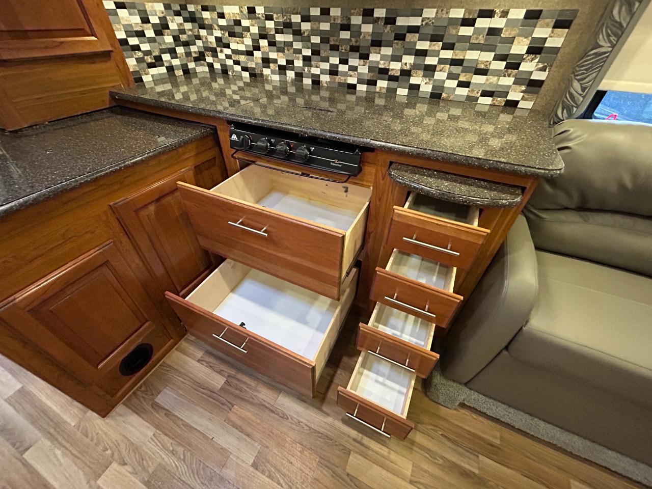 Jayco Precept  2017