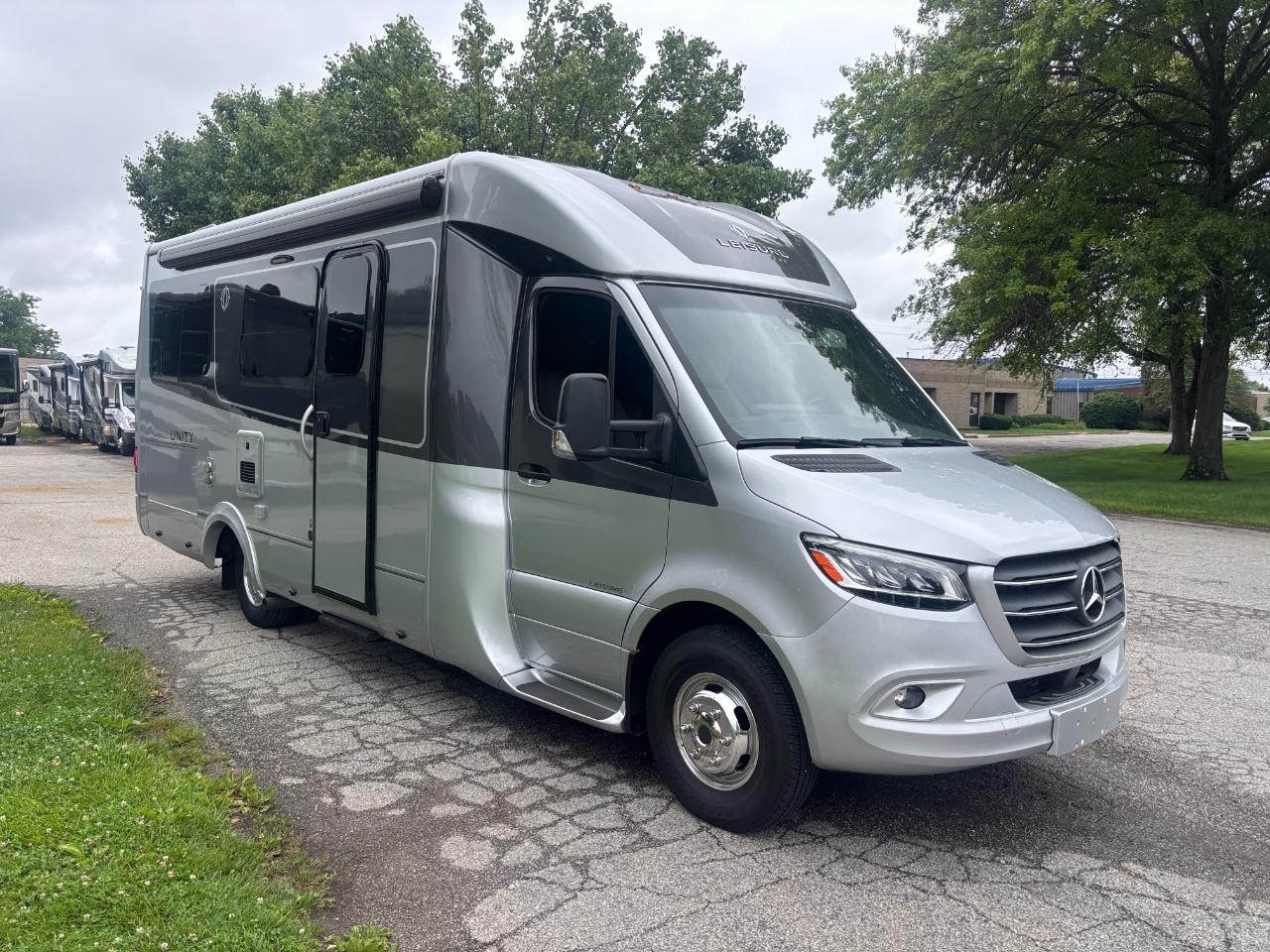 Leisure Travel UNITY U24CB  2021