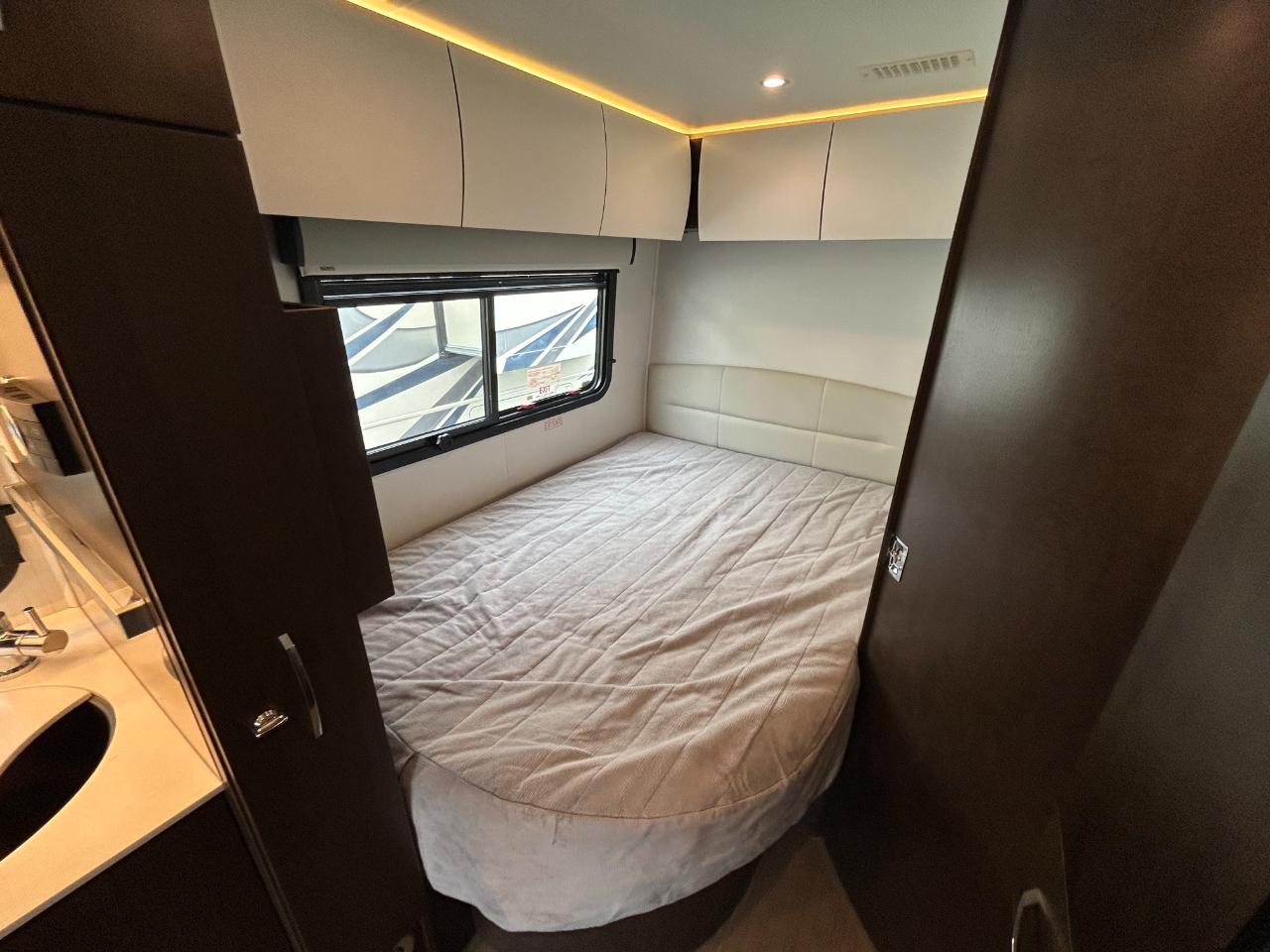 Leisure Travel UNITY U24CB  2021