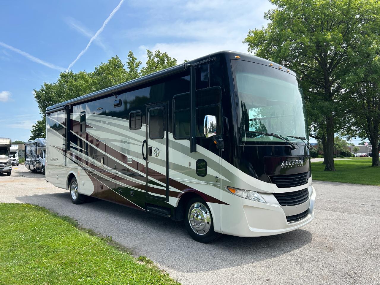 Tiffin Motorhomes Allegro  2017