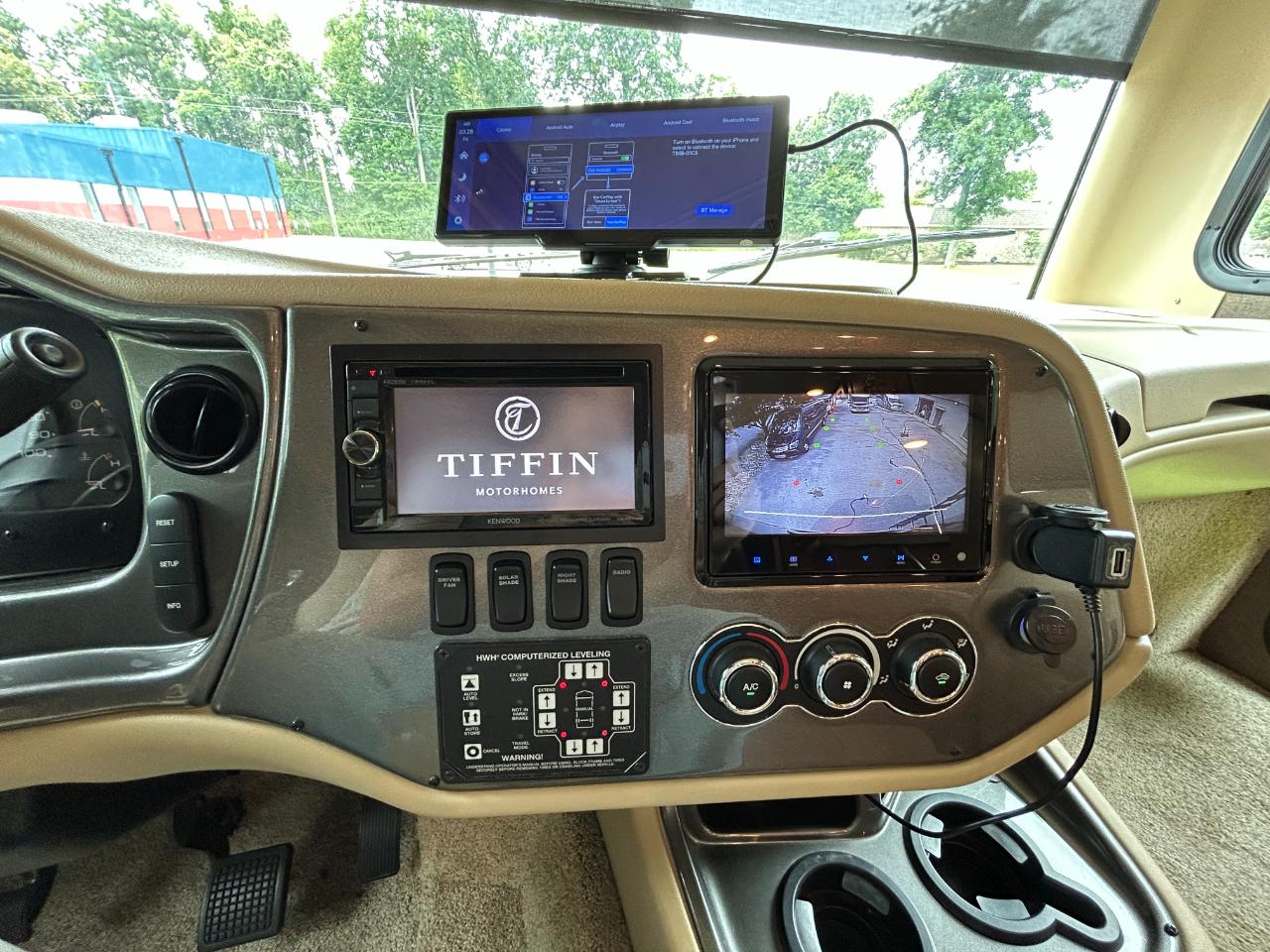 Tiffin Motorhomes Allegro  2017