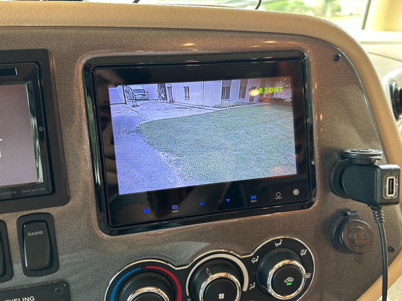 Tiffin Motorhomes Allegro  2017