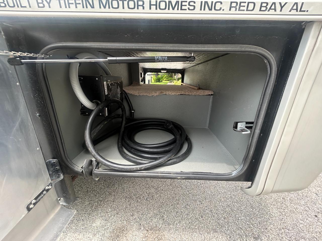 Tiffin Motorhomes Allegro  2017