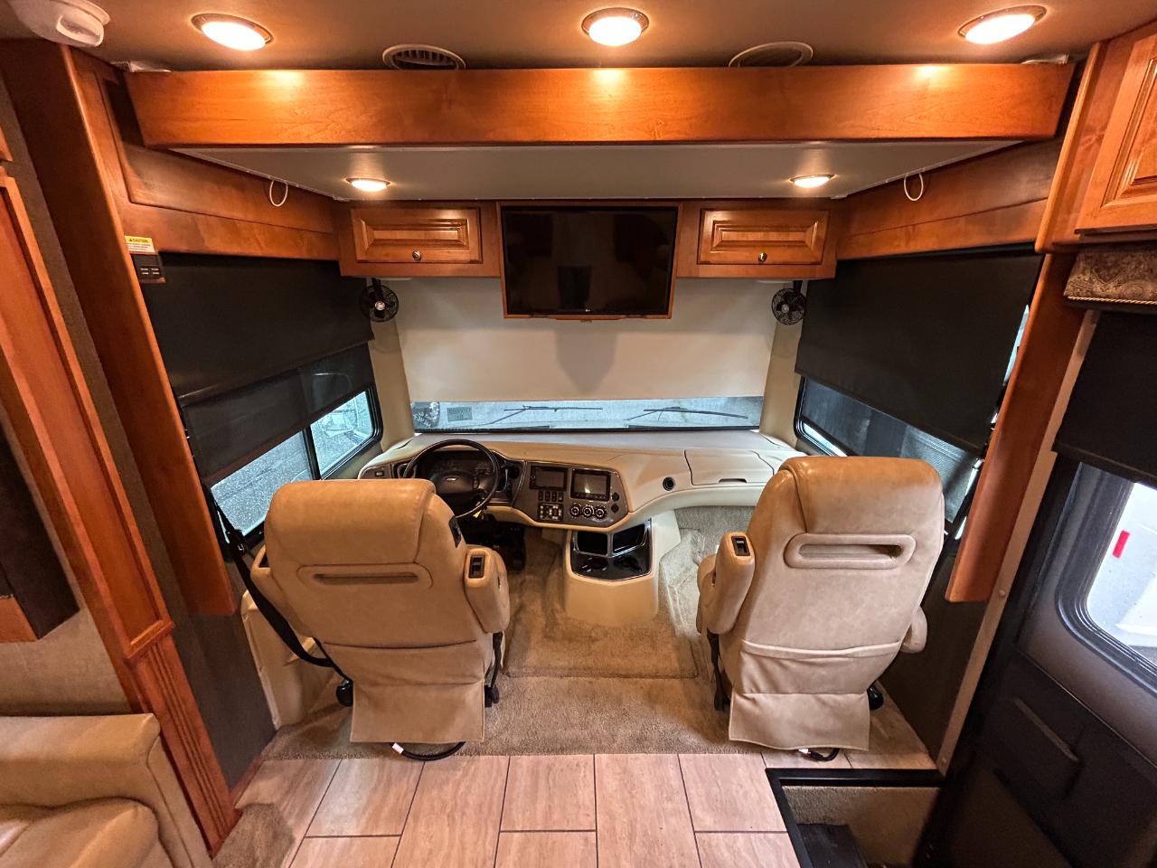 Tiffin Motorhomes Allegro  2017