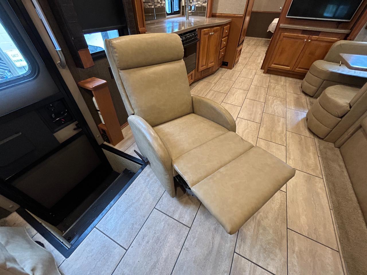 Tiffin Motorhomes Allegro  2017