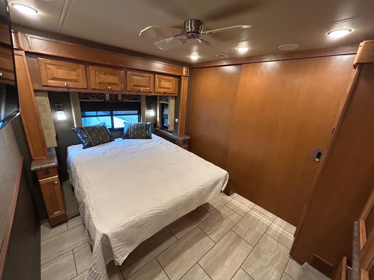 Tiffin Motorhomes Allegro  2017