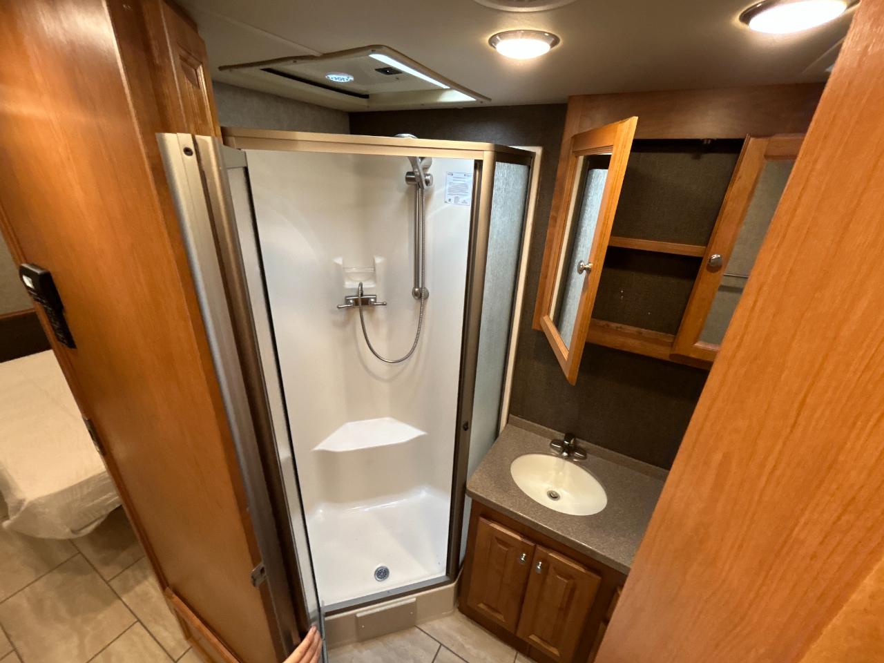 Tiffin Motorhomes Allegro  2017