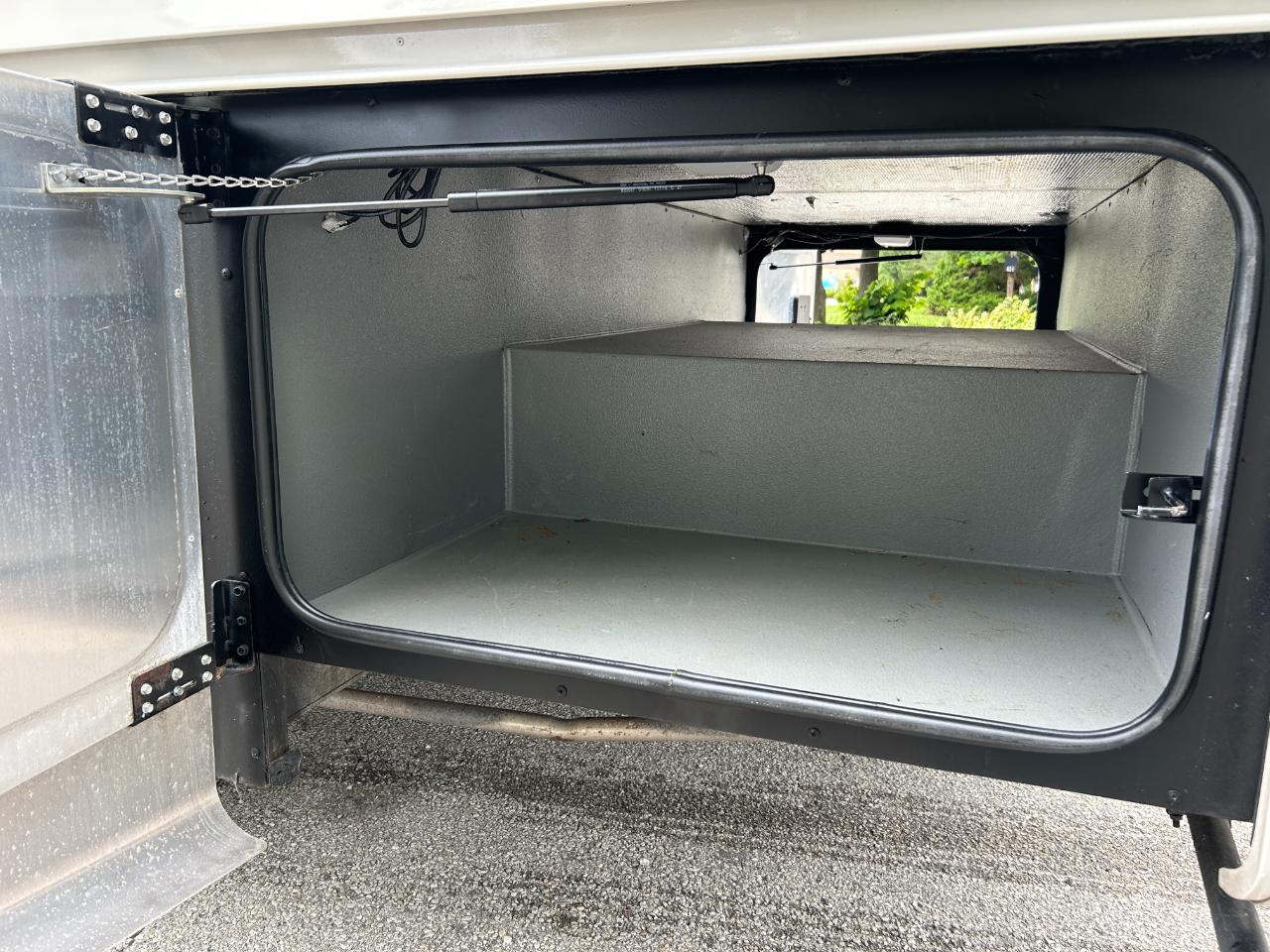 Tiffin Motorhomes Allegro  2017
