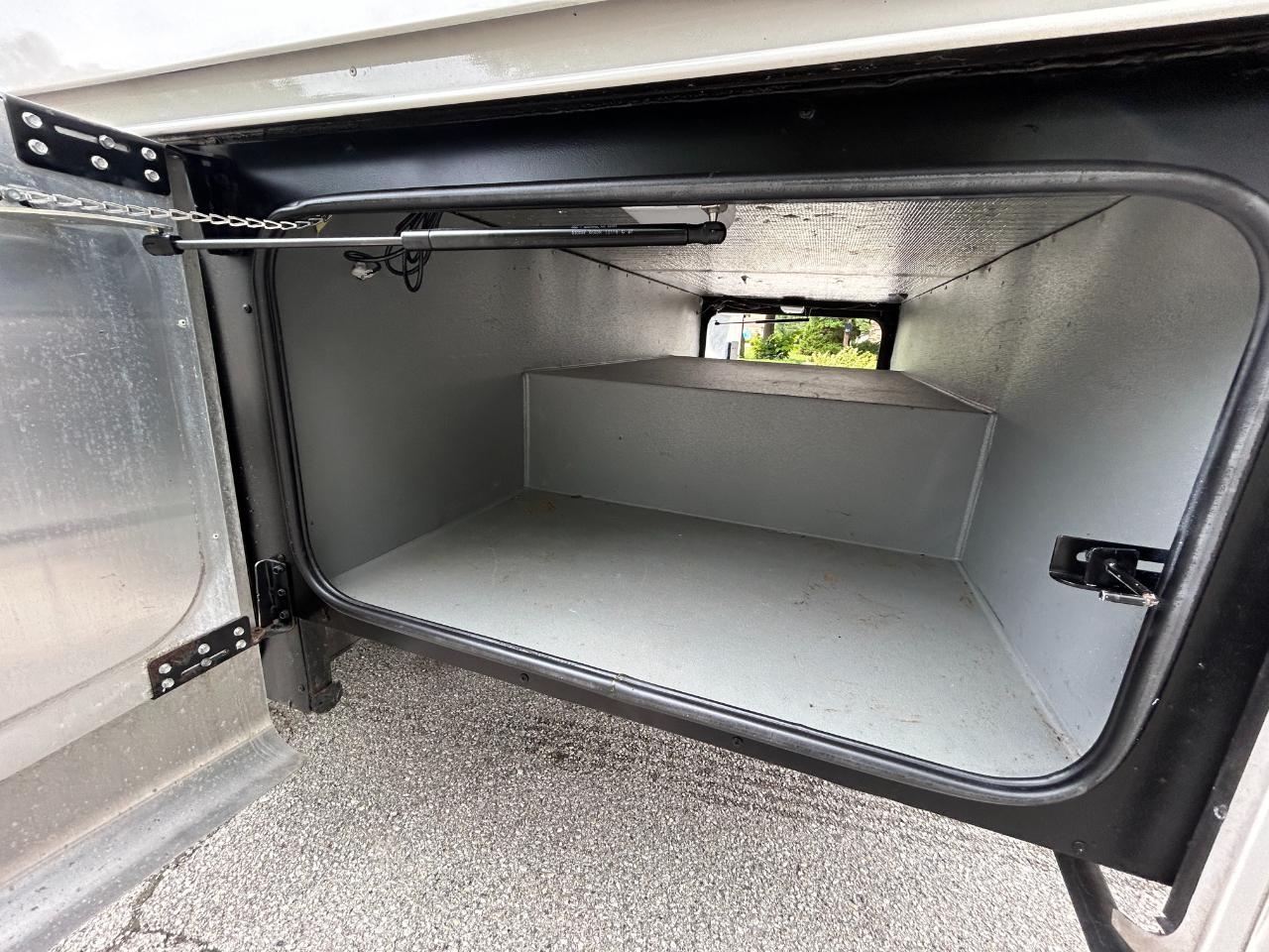 Tiffin Motorhomes Allegro  2017
