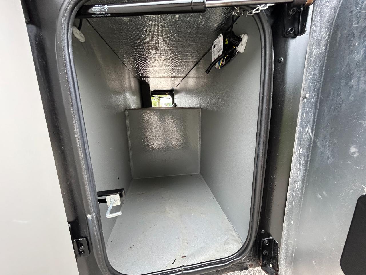 Tiffin Motorhomes Allegro  2017