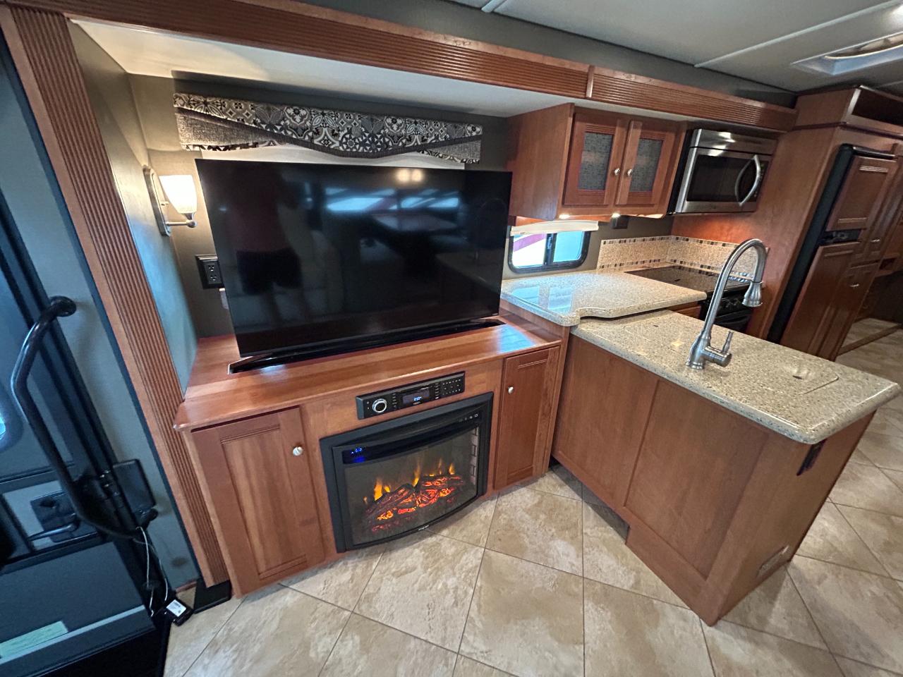 Winnebago Sightseer  2019