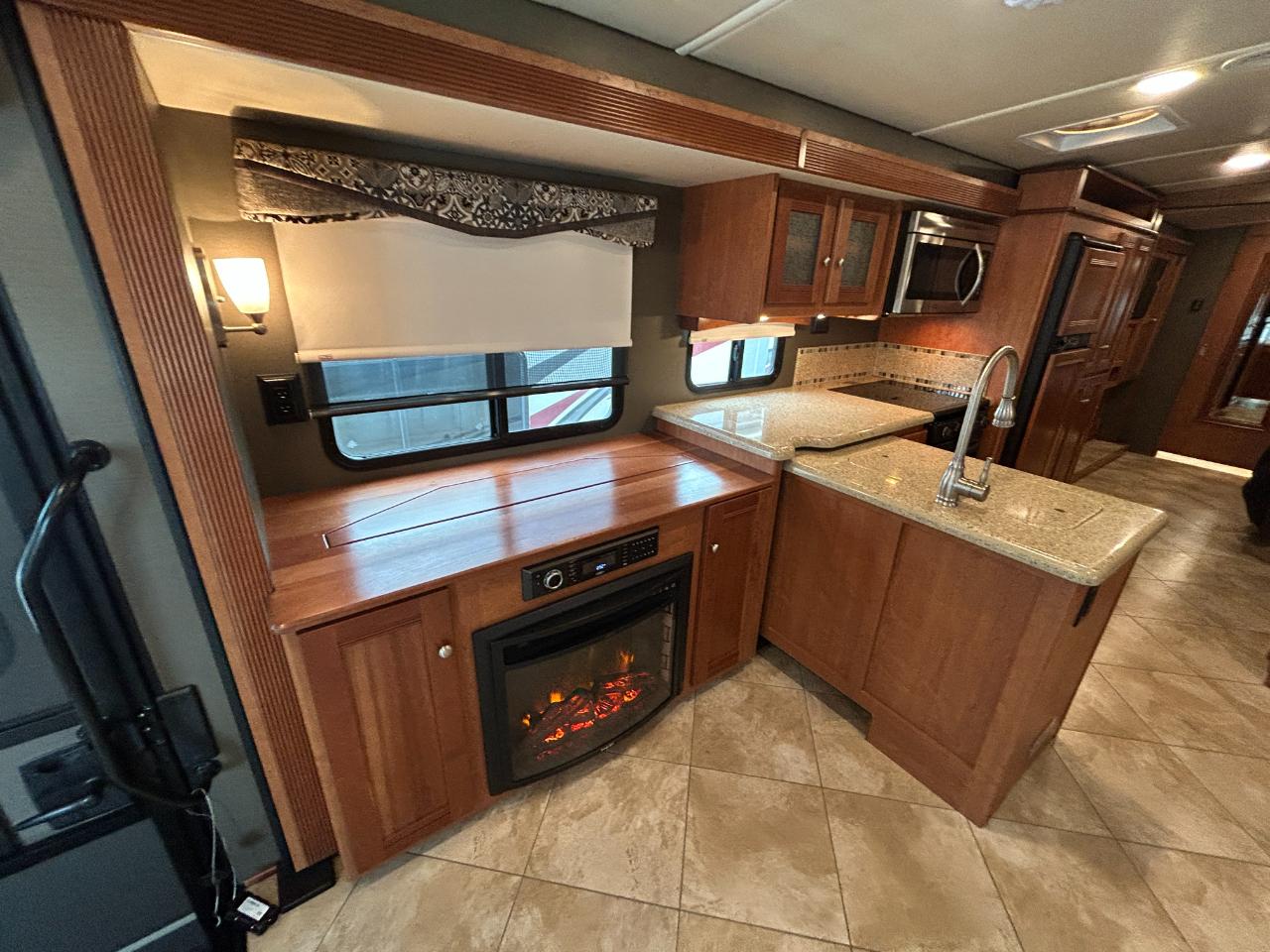 Winnebago Sightseer  2019