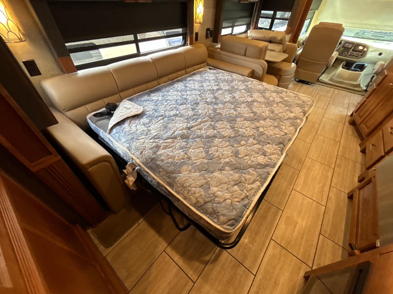 Tiffin Motorhomes Allegro  2018