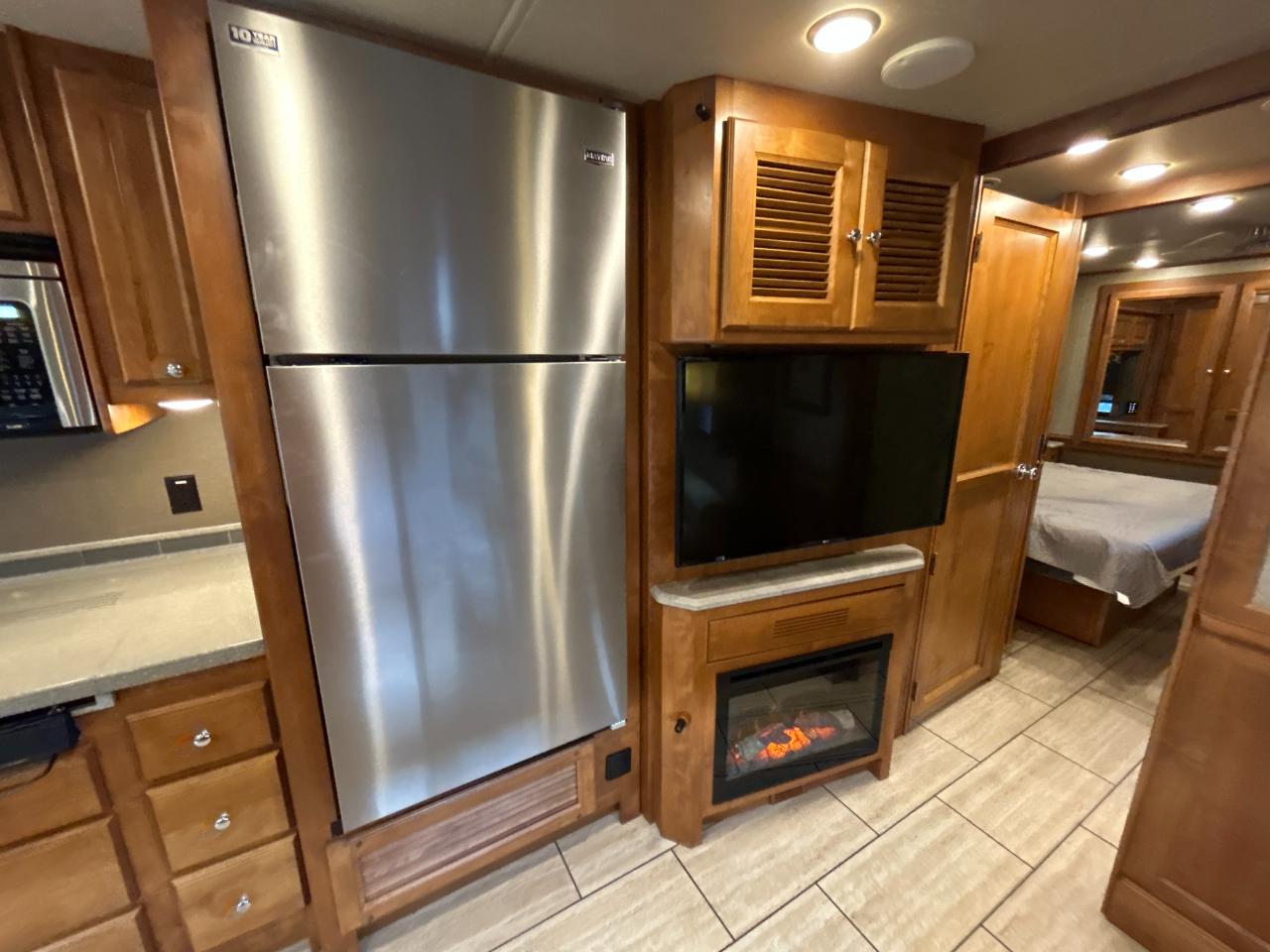 Tiffin Motorhomes Allegro  2018