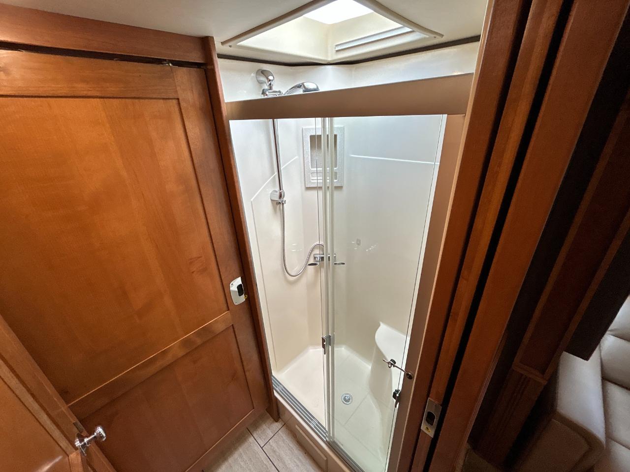 Tiffin Motorhomes Allegro  2018
