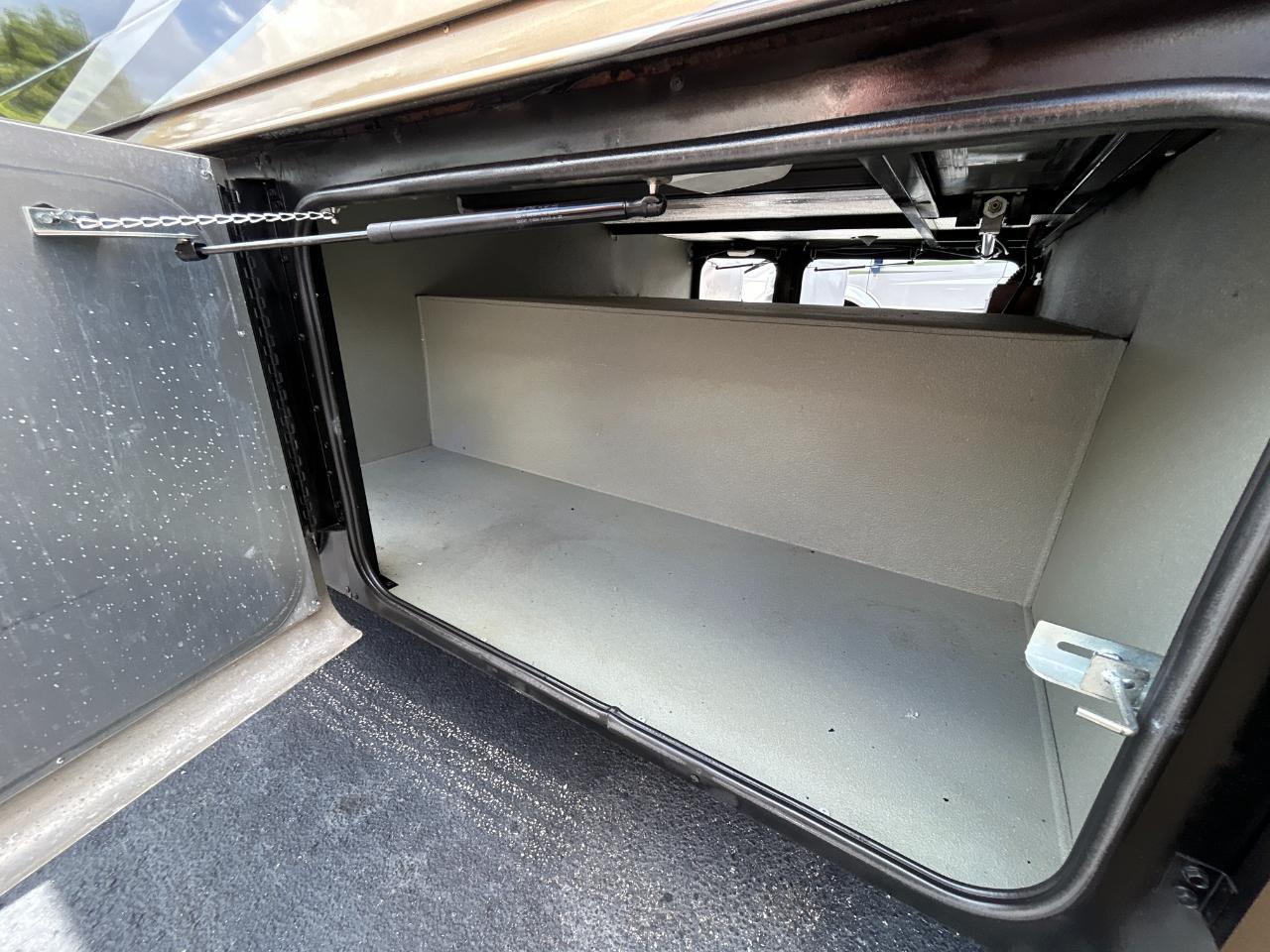 Tiffin Motorhomes Allegro  2018