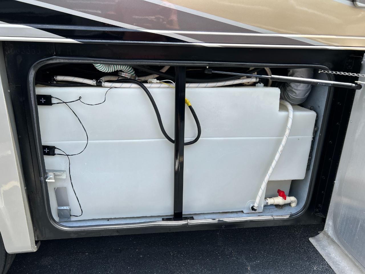 Tiffin Motorhomes Allegro  2018