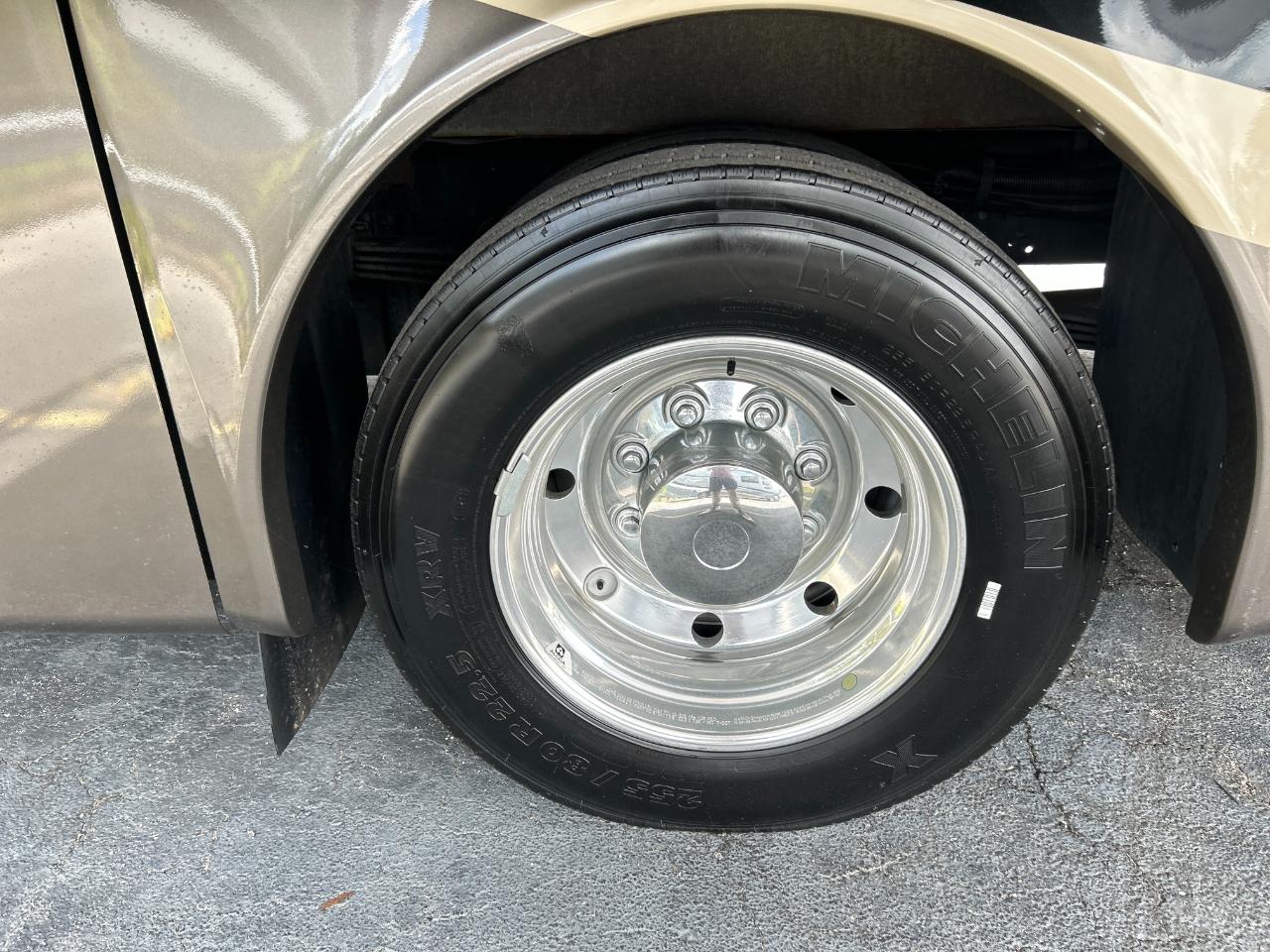Entegra Coach Emblem  2022