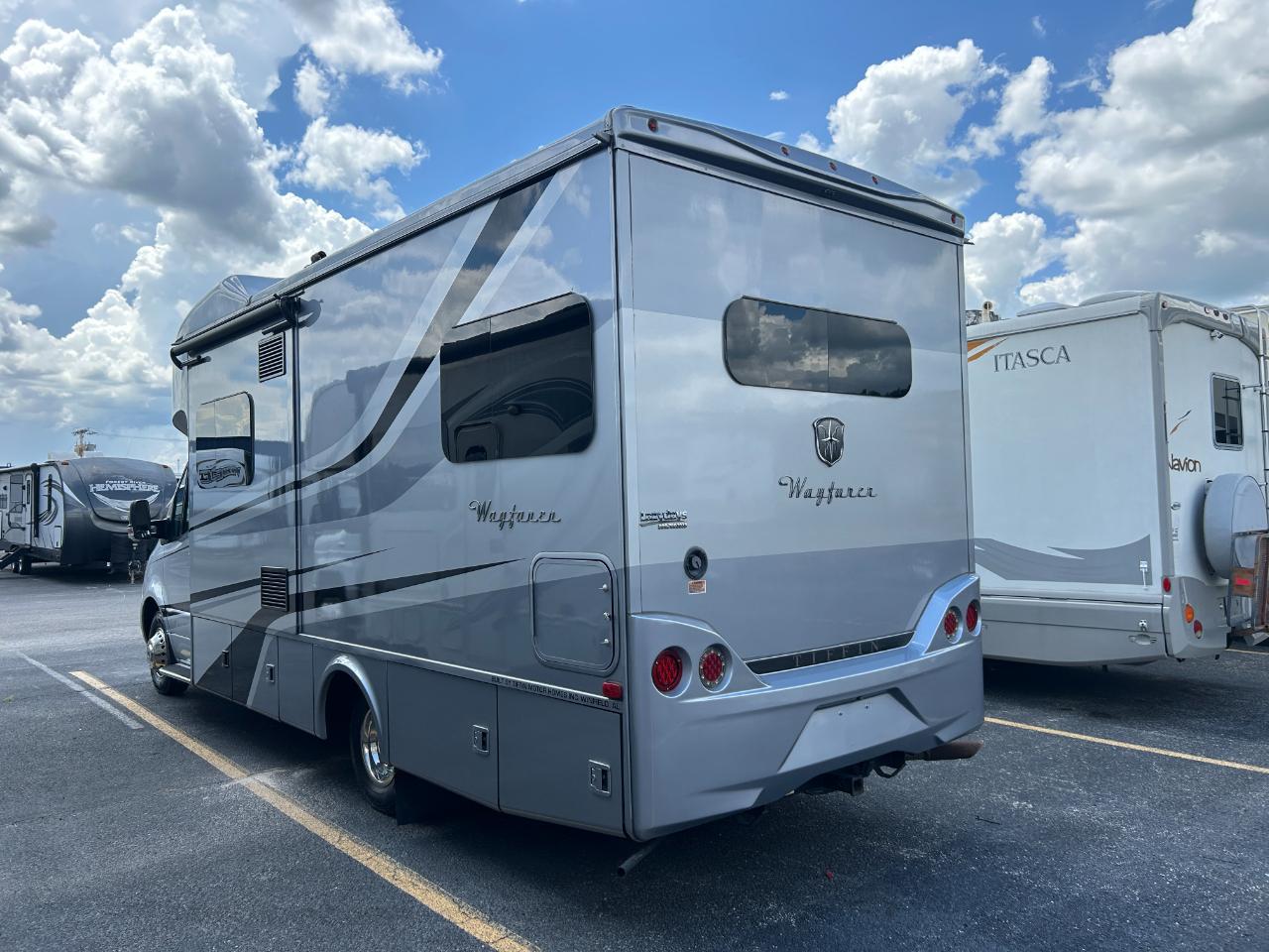Tiffin Motorhomes Wayfarer  2020