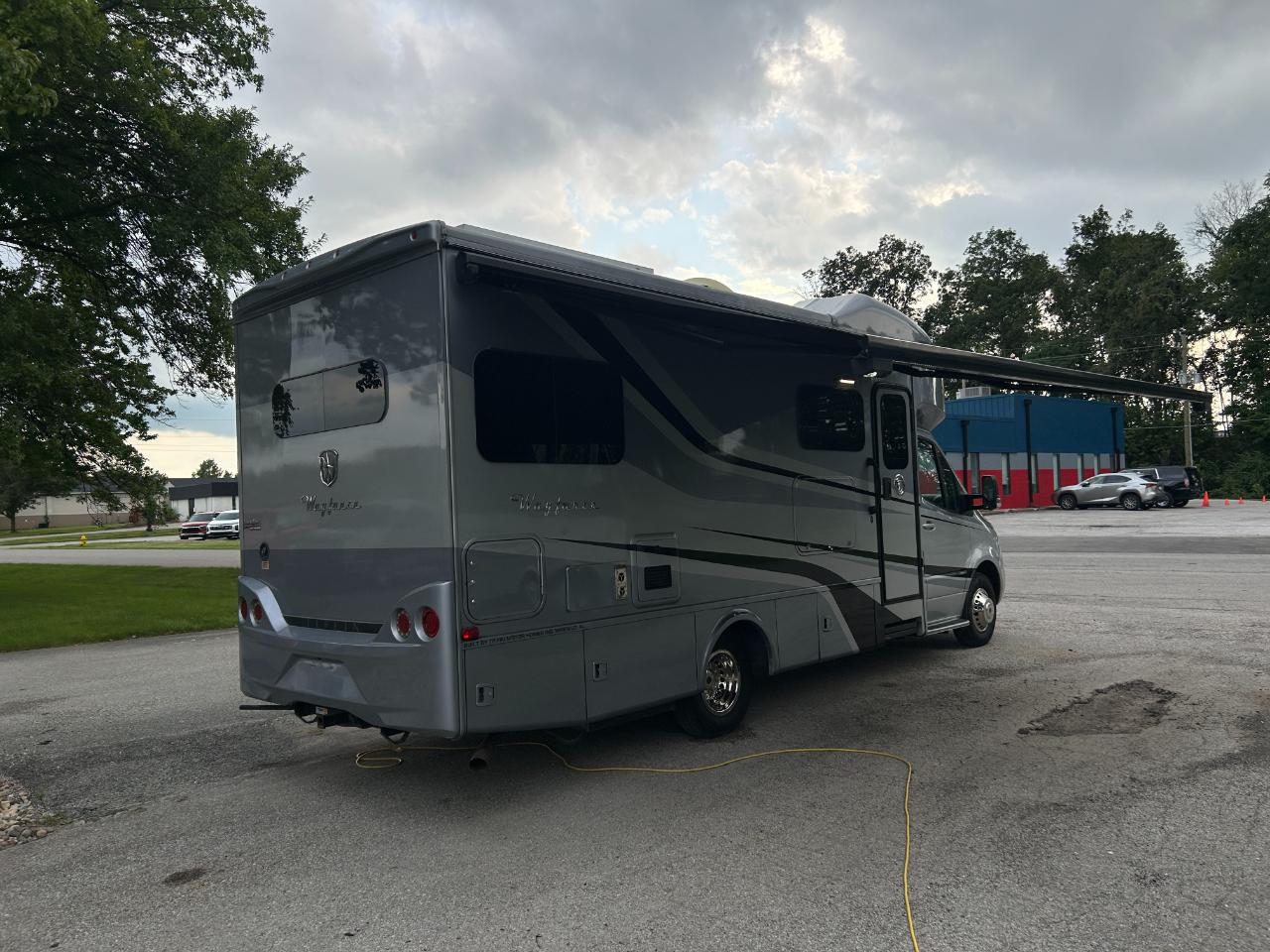 Tiffin Motorhomes Wayfarer  2020