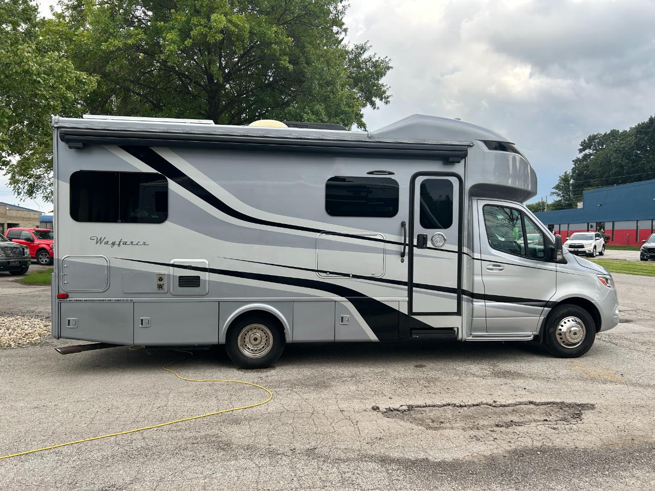 Tiffin Motorhomes Wayfarer  2020