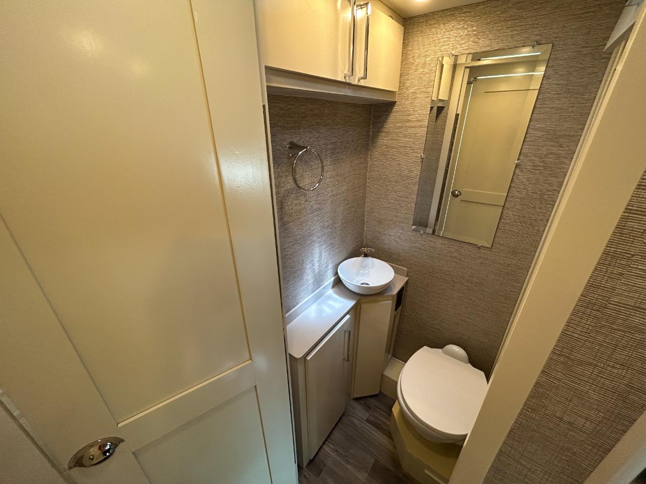 Tiffin Motorhomes Wayfarer  2020