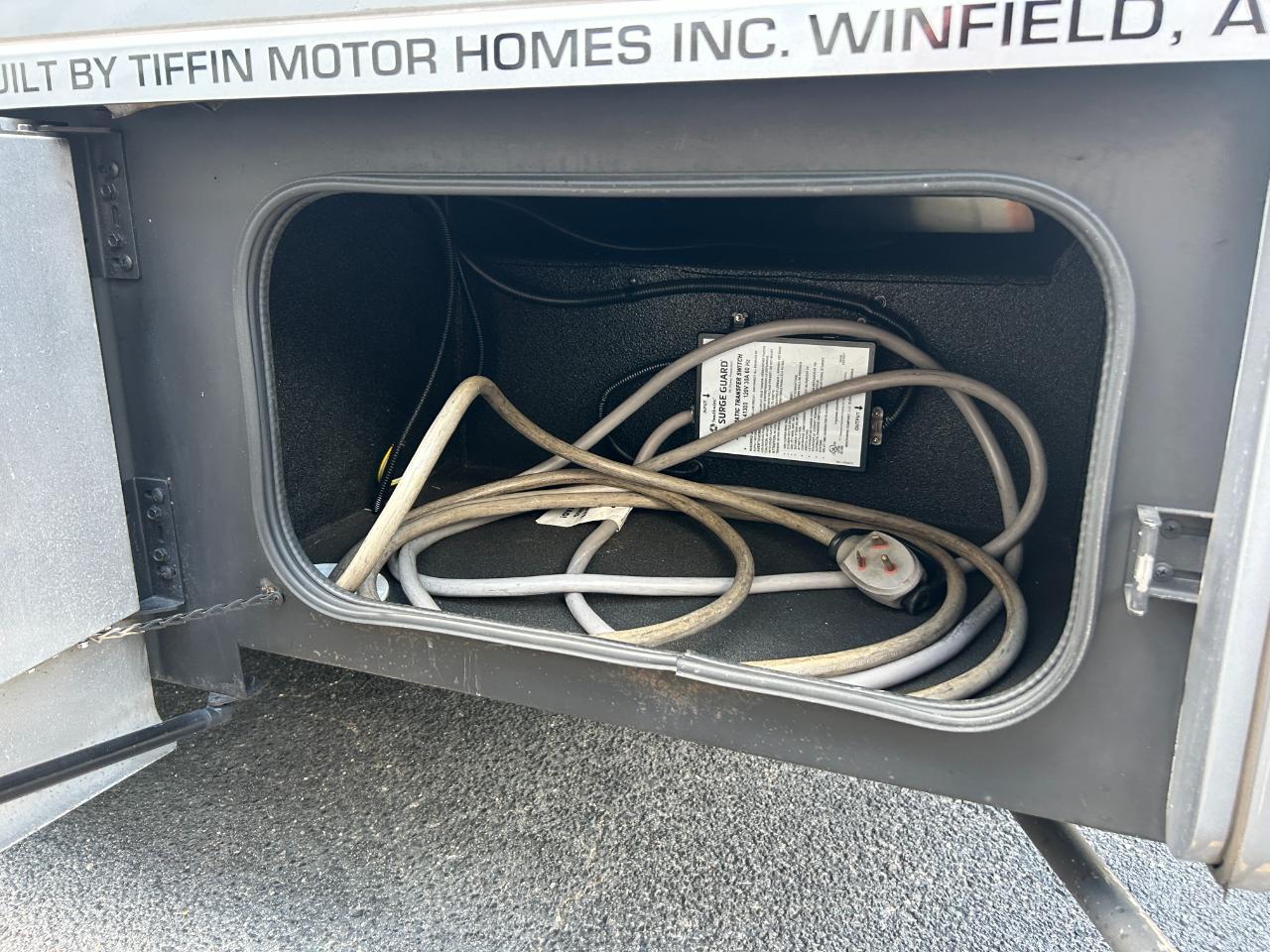 Tiffin Motorhomes Wayfarer  2020