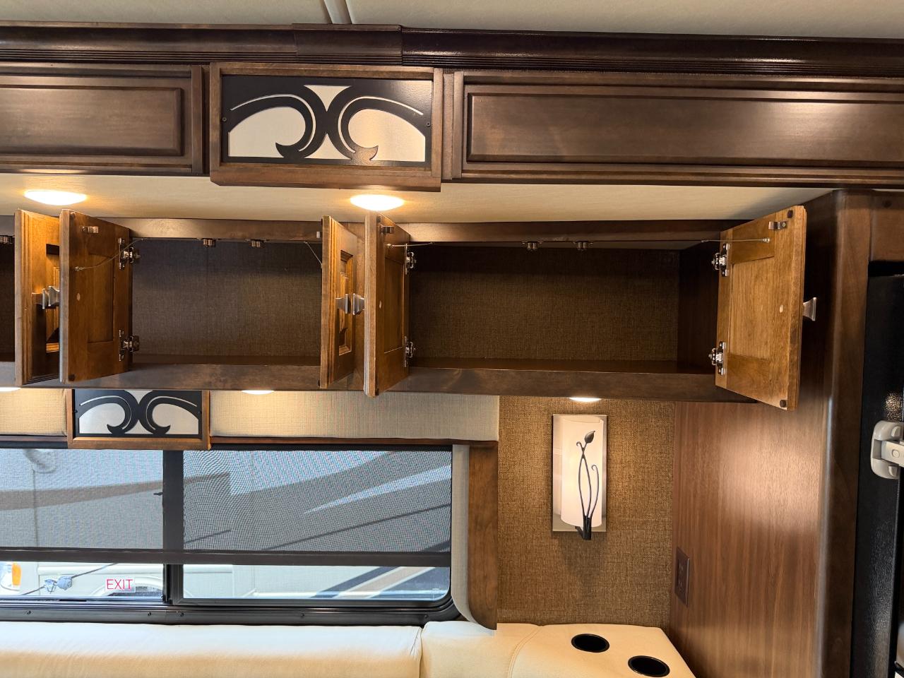 Tiffin Motorhomes, Inc Breeze  2017