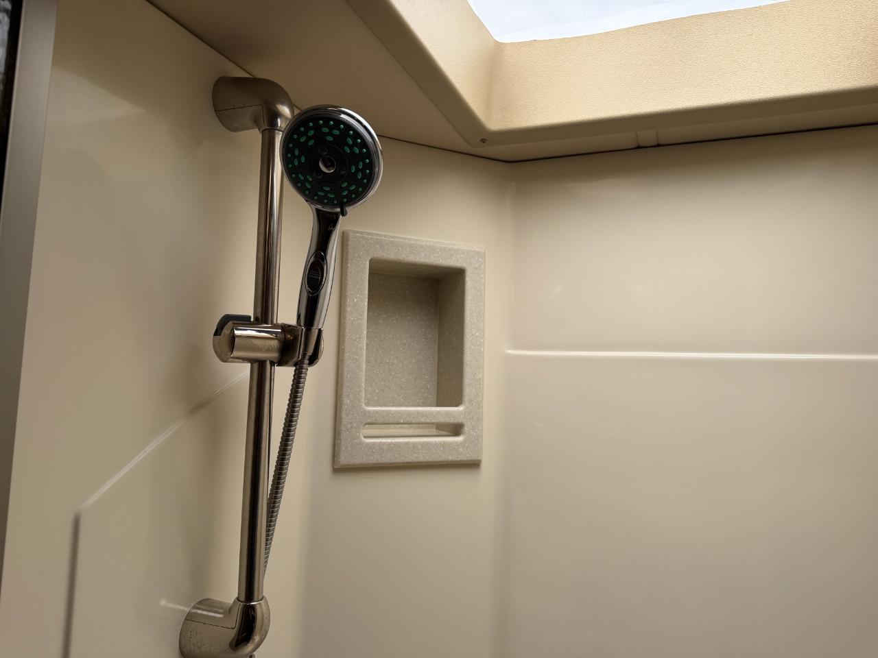 Tiffin Motorhomes, Inc Breeze  2017