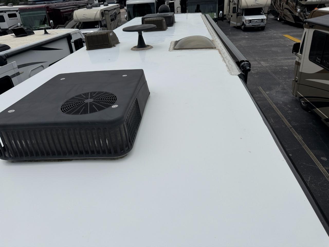 Tiffin Motorhomes, Inc Breeze  2017