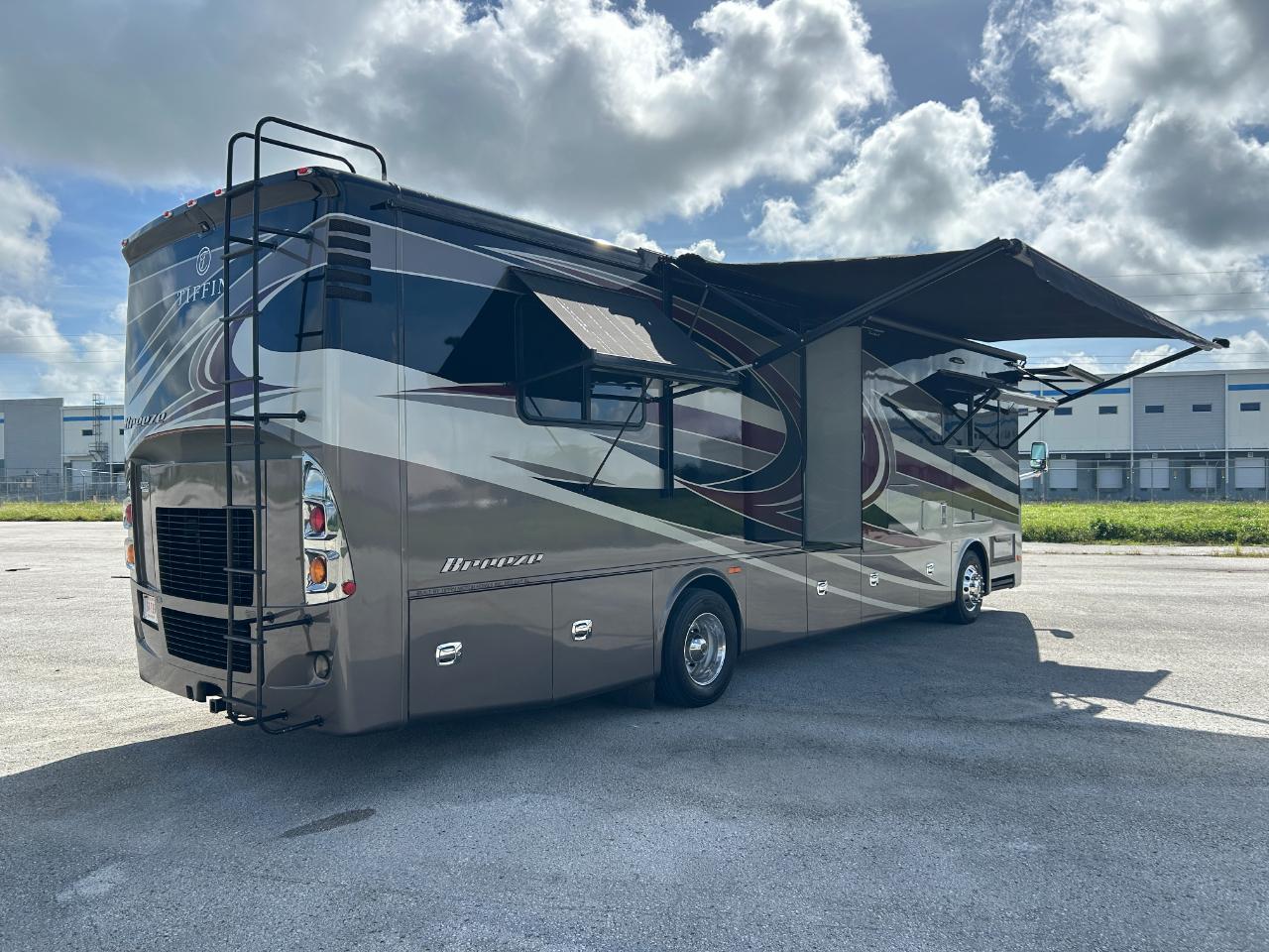 Tiffin Motorhomes, Inc Breeze  2017