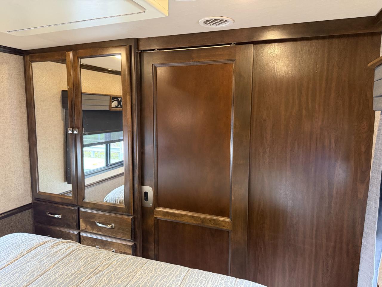 Tiffin Motorhomes, Inc Breeze  2017