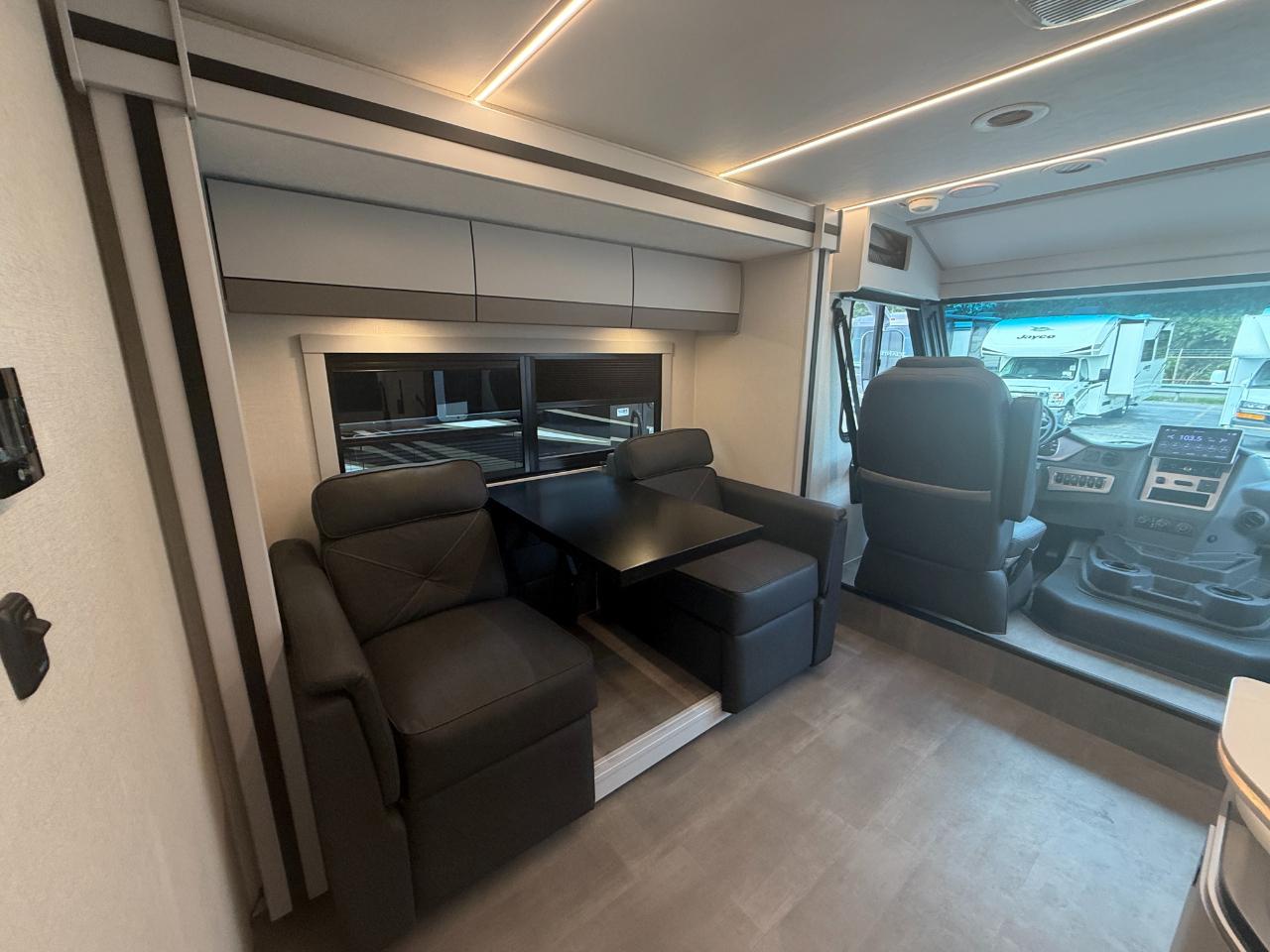 Coachmen 24TBQ TT  2025