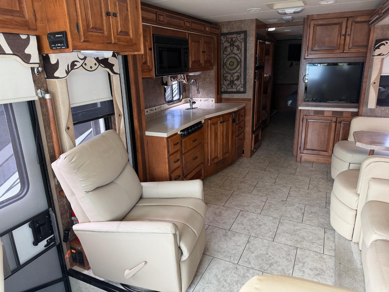 Tiffin Motorhomes Allegro  2012