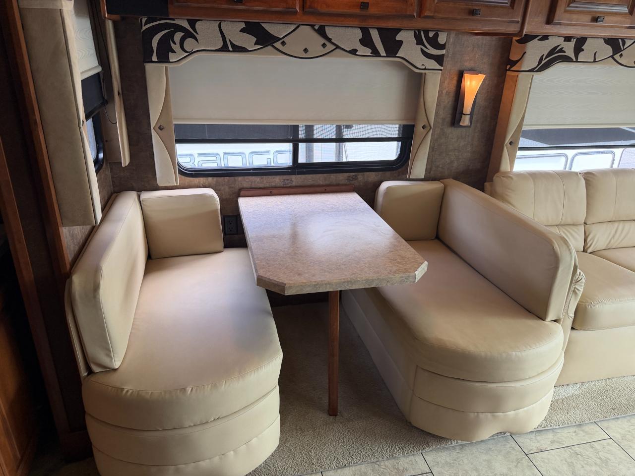 Tiffin Motorhomes Allegro  2012