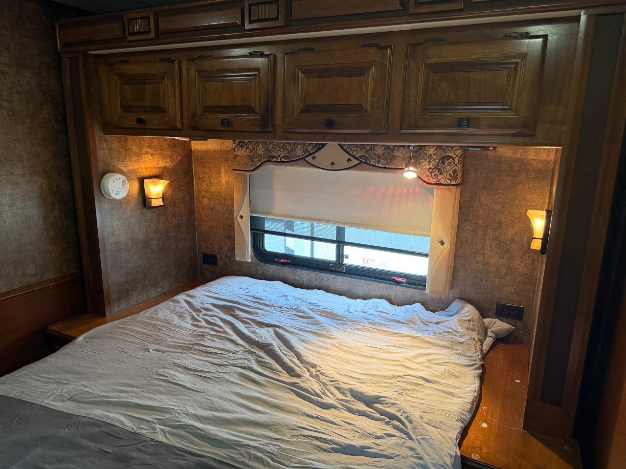 Tiffin Motorhomes Allegro  2012