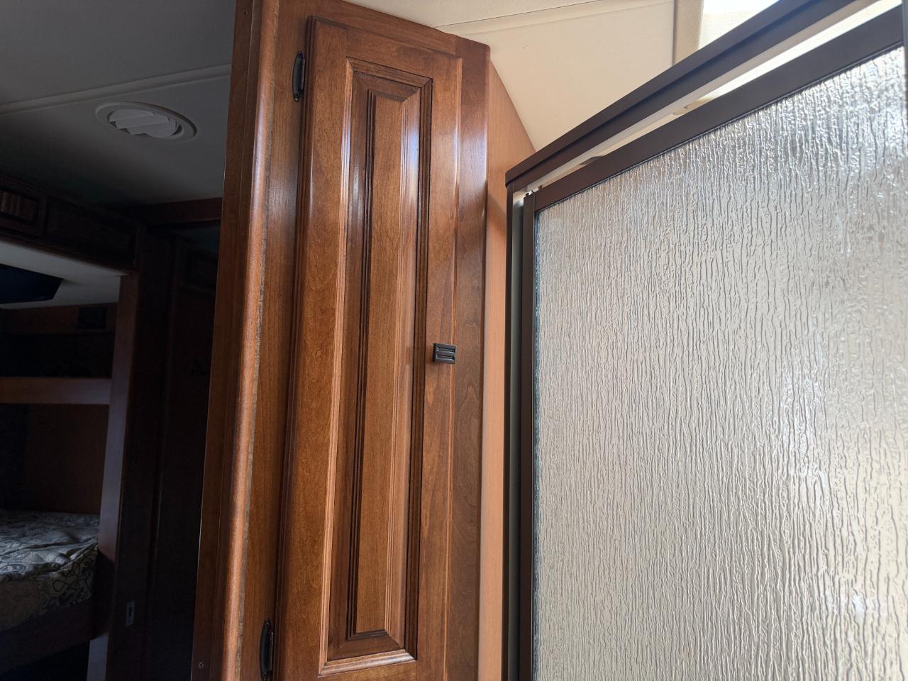 Tiffin Motorhomes Allegro  2012