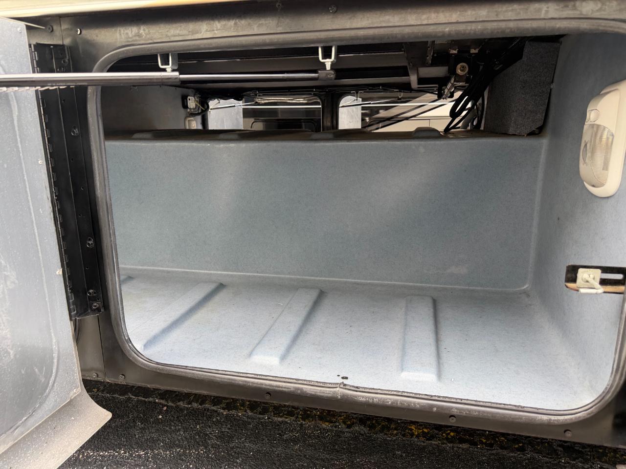 Tiffin Motorhomes Allegro  2012