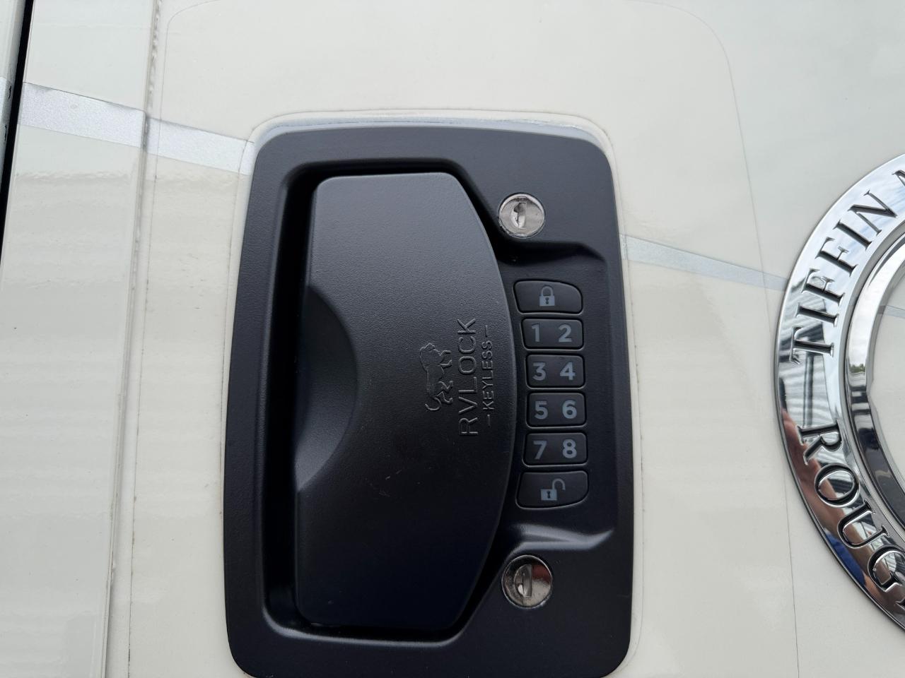 Tiffin Motorhomes Allegro  2019