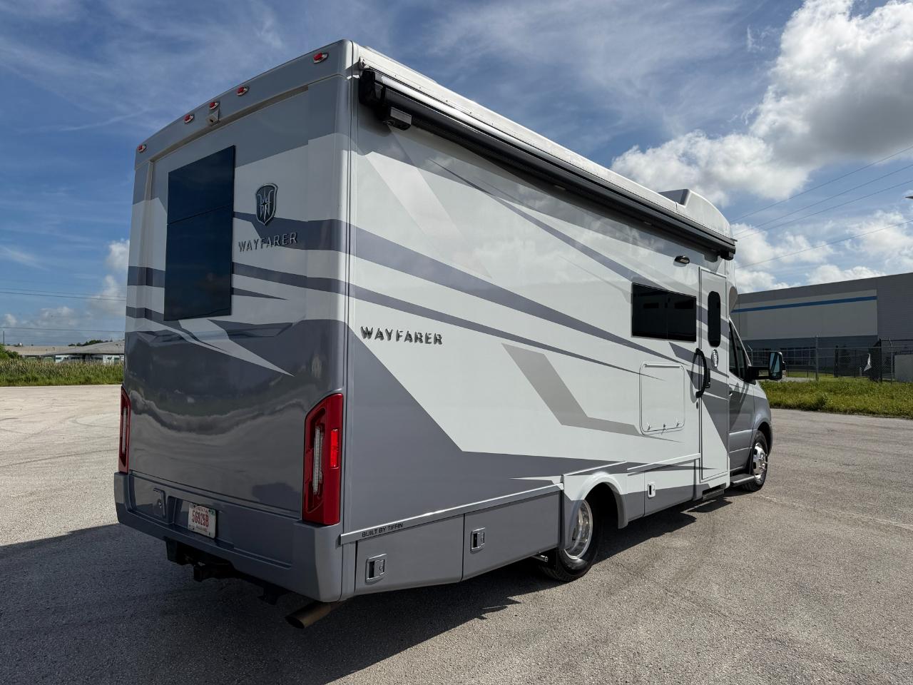 Tiffin Motorhomes Wayfarer  2026