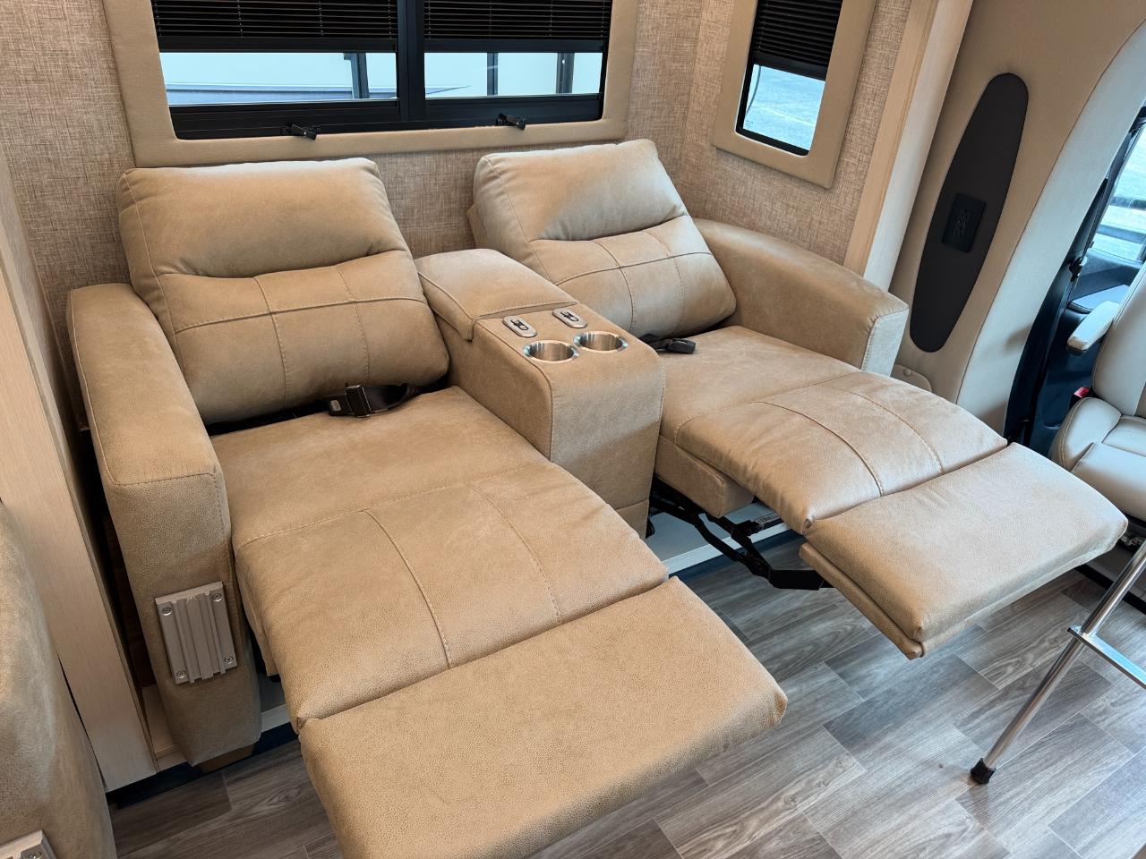 Tiffin Motorhomes Wayfarer  2026