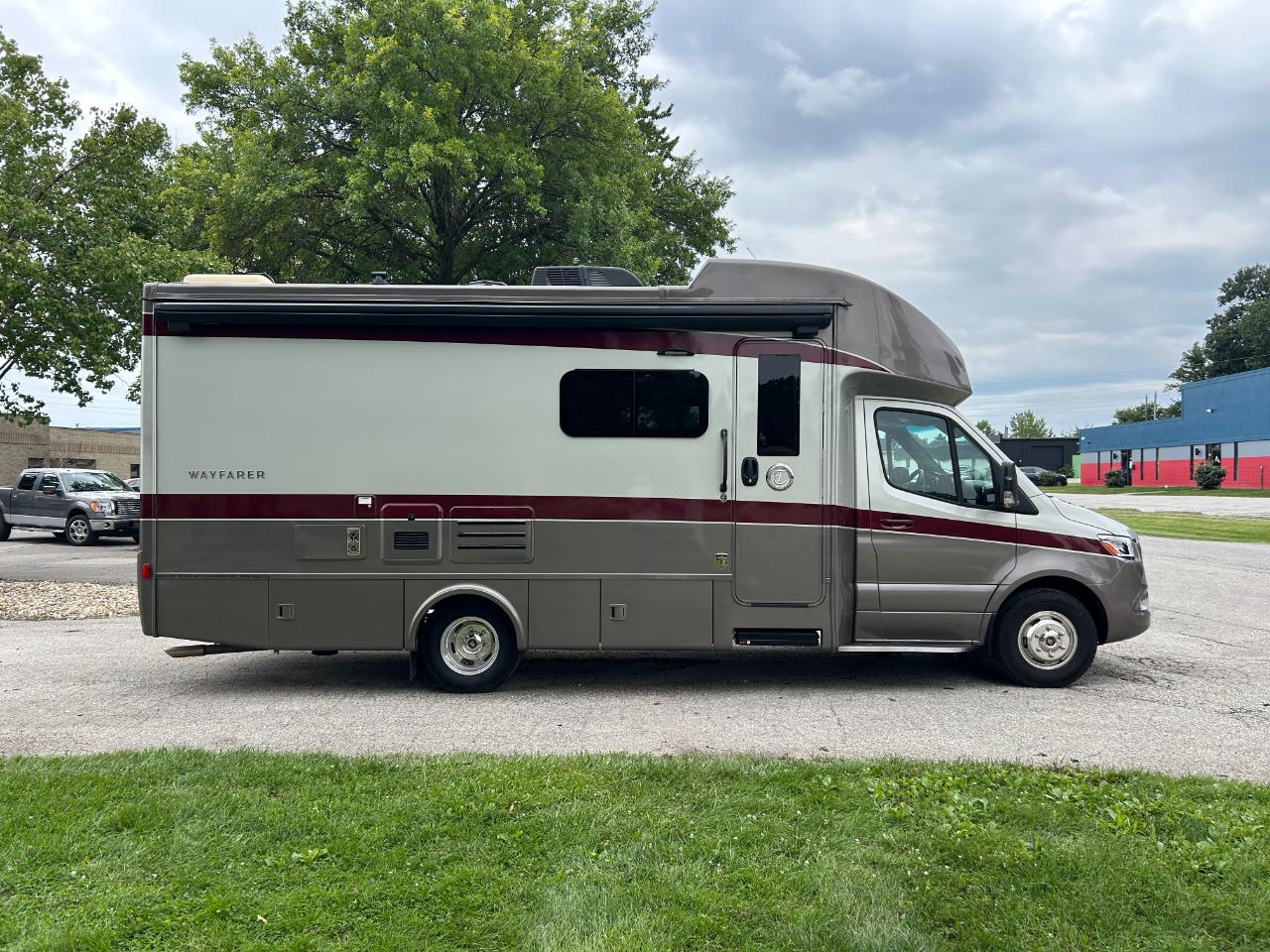 Tiffin Motorhomes Wayfarer  2022