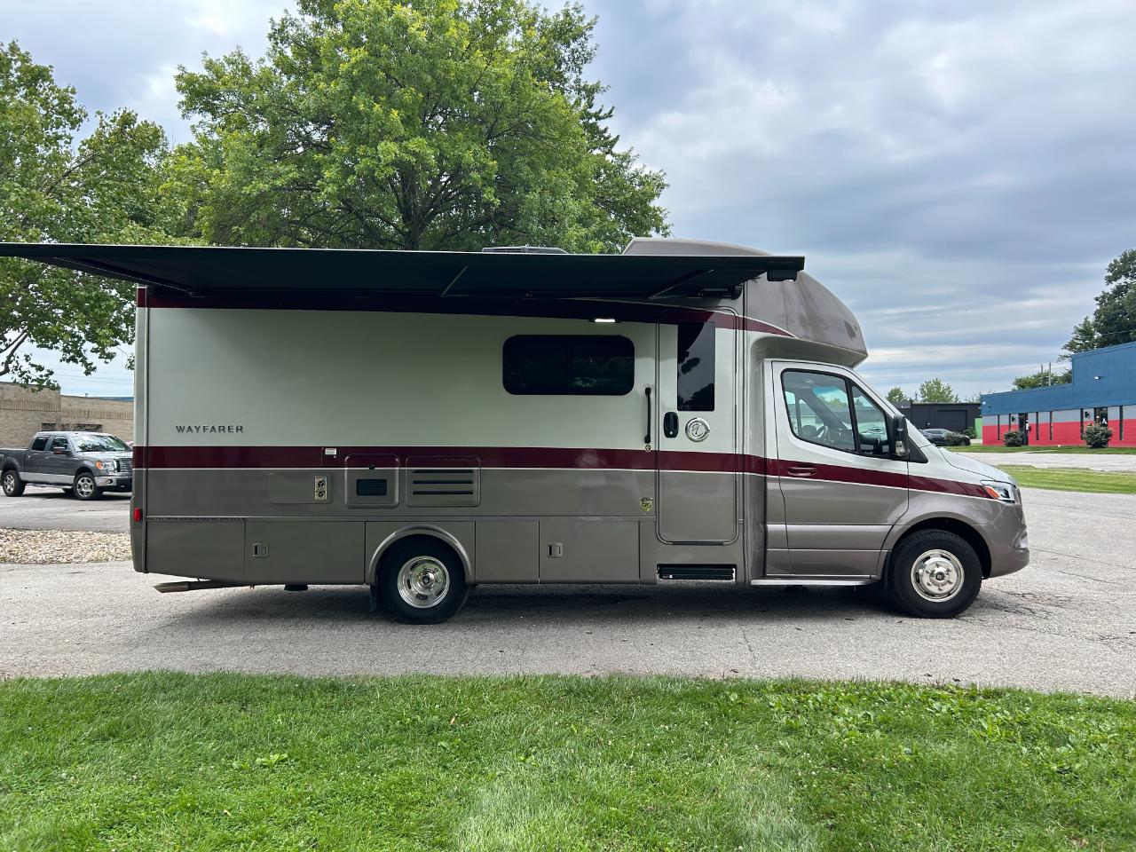 Tiffin Motorhomes Wayfarer  2022