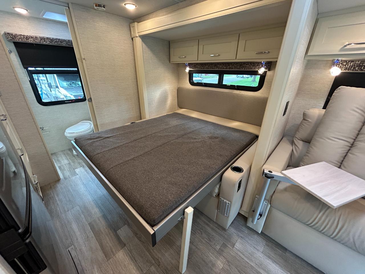 Tiffin Motorhomes Wayfarer  2022